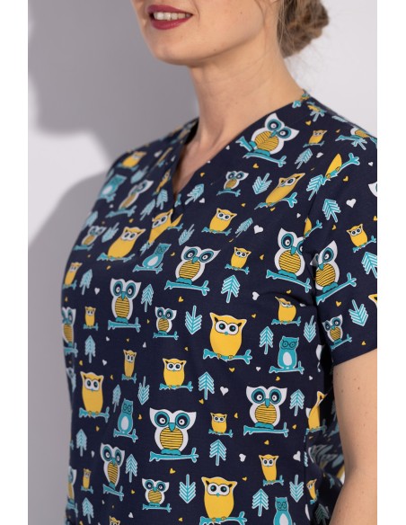 Дамска вталена туника за работа модел BAMBINA (бухали)