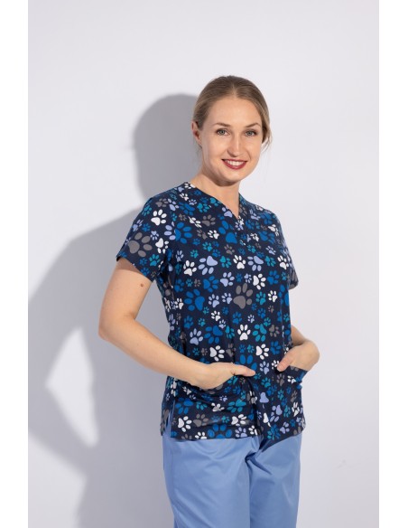 Дамска медицинска туника модел BAMBINA (лапички)