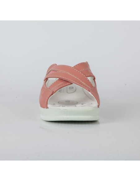 Летни дамски медицински чехли модел 5040