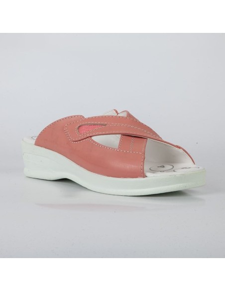 Летни дамски медицински чехли модел 5040