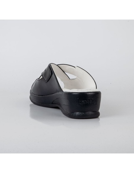 Дамски чехли със седемточкова система за масаж на ходилото. Код 5038