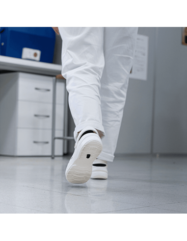 Унисекс медицински чехли WAYLITE