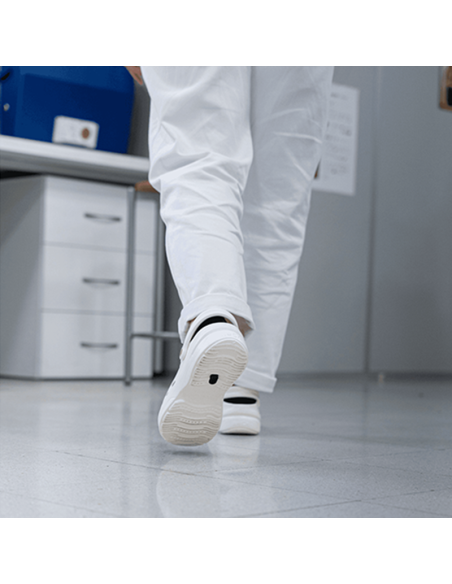 Унисекс медицински чехли WAYLITE